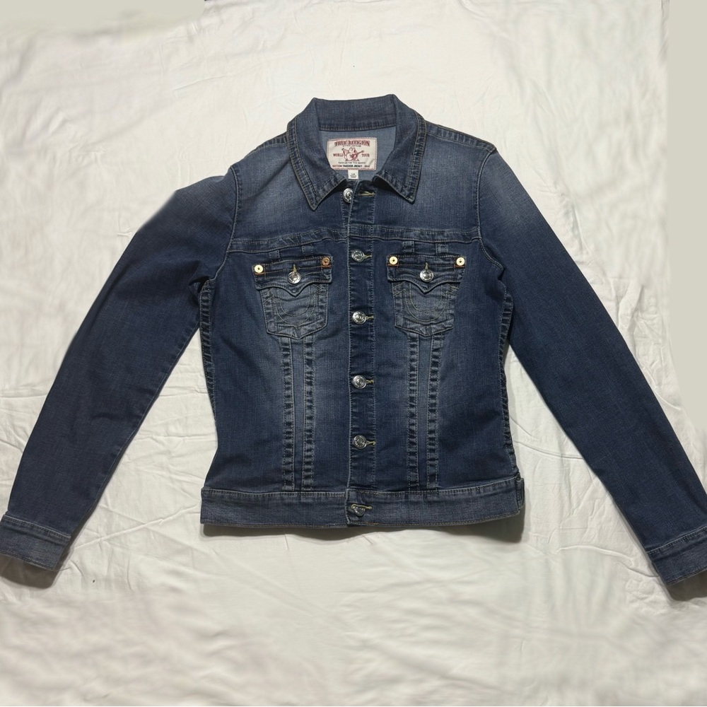 TRUE RELIGIÓN - Classic Blue Denim Jacket